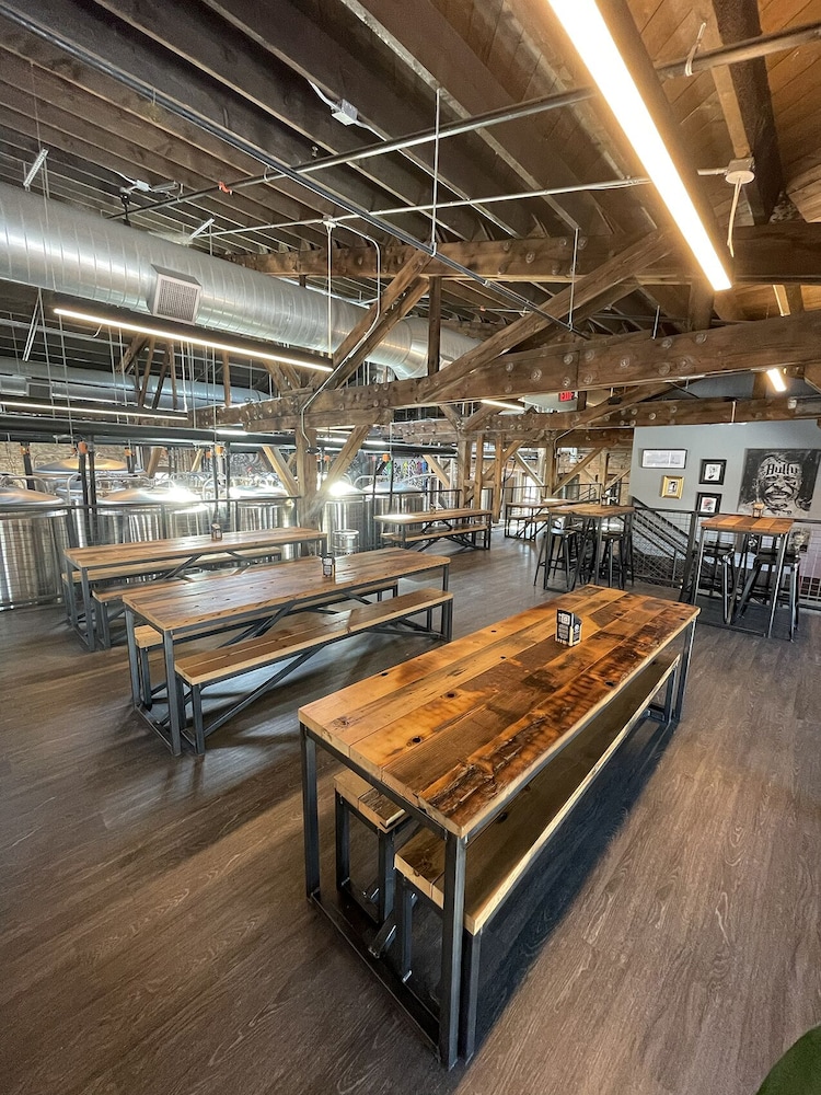 Brewhalla Hotel - photo 106
