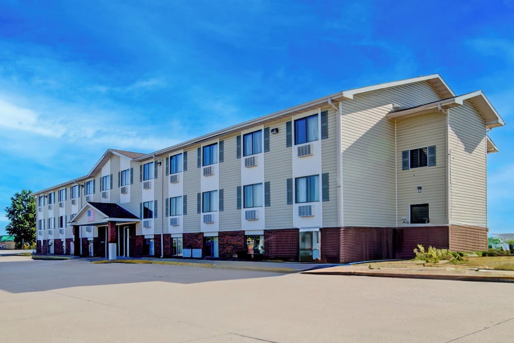 Capital O Amerihost Inn and Suites Kingdom City Hwy 54 MO - photo 58