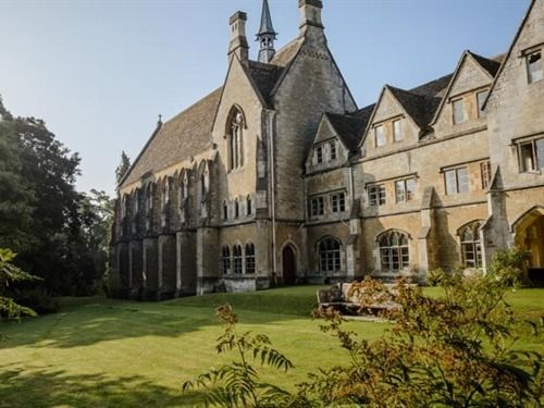 The Convent - carbon neutral hotel in Stroud