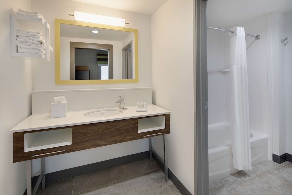 Hampton Inn & Suites D'Iberville Biloxi - photo 18