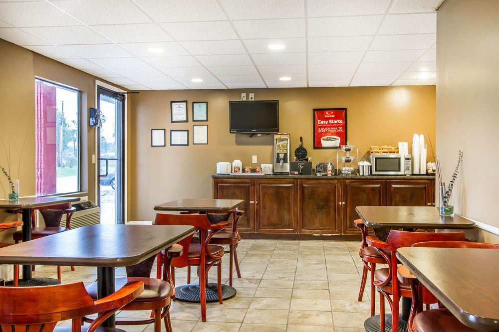 Rodeway Inn & Suites Fort Rucker - photo 7