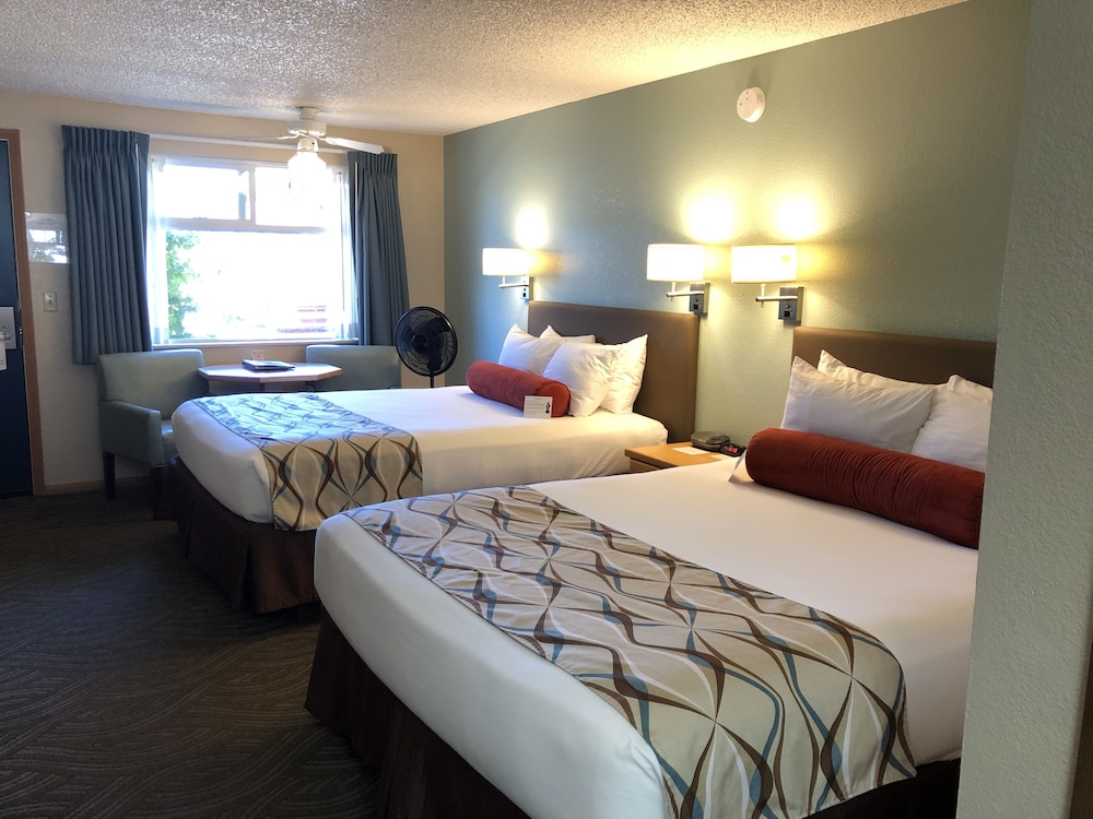 Super 8 by Wyndham Florence OR - photo 8