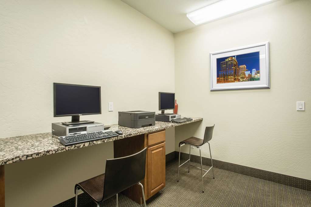 La Quinta Inn & Suites by Wyndham Conference Center Prescott - photo 37