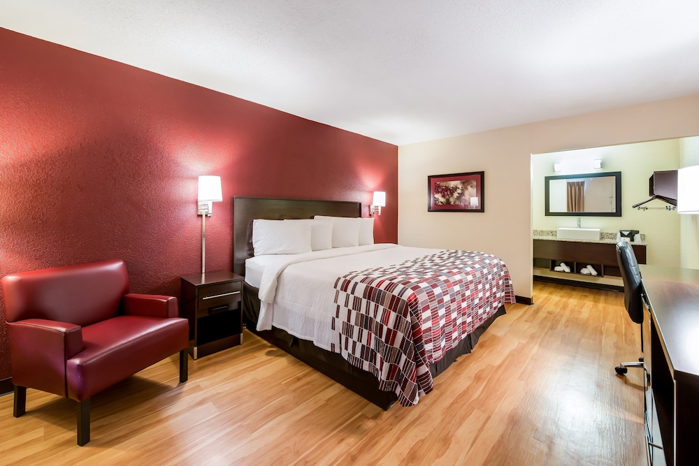Red Roof Inn Marion IN - photo 16