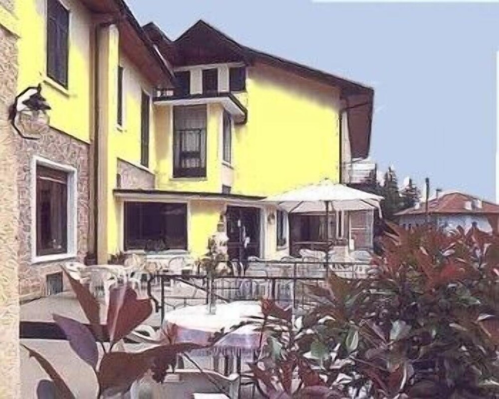 Hotel Vittoria - last minute hotel in Marzio