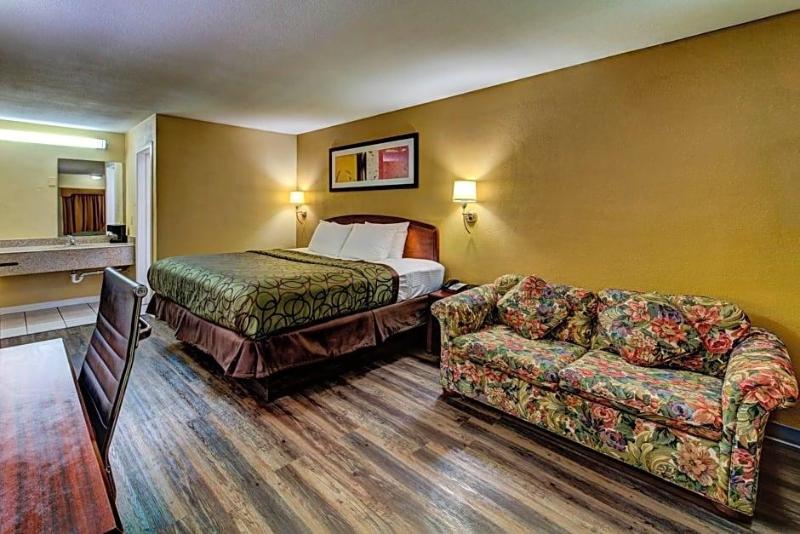 Kingsway Inn - photo 6