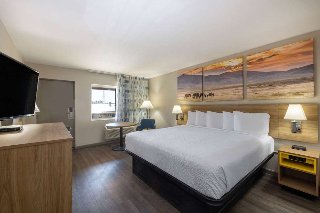 Days Inn by Wyndham Roswell - photo 13