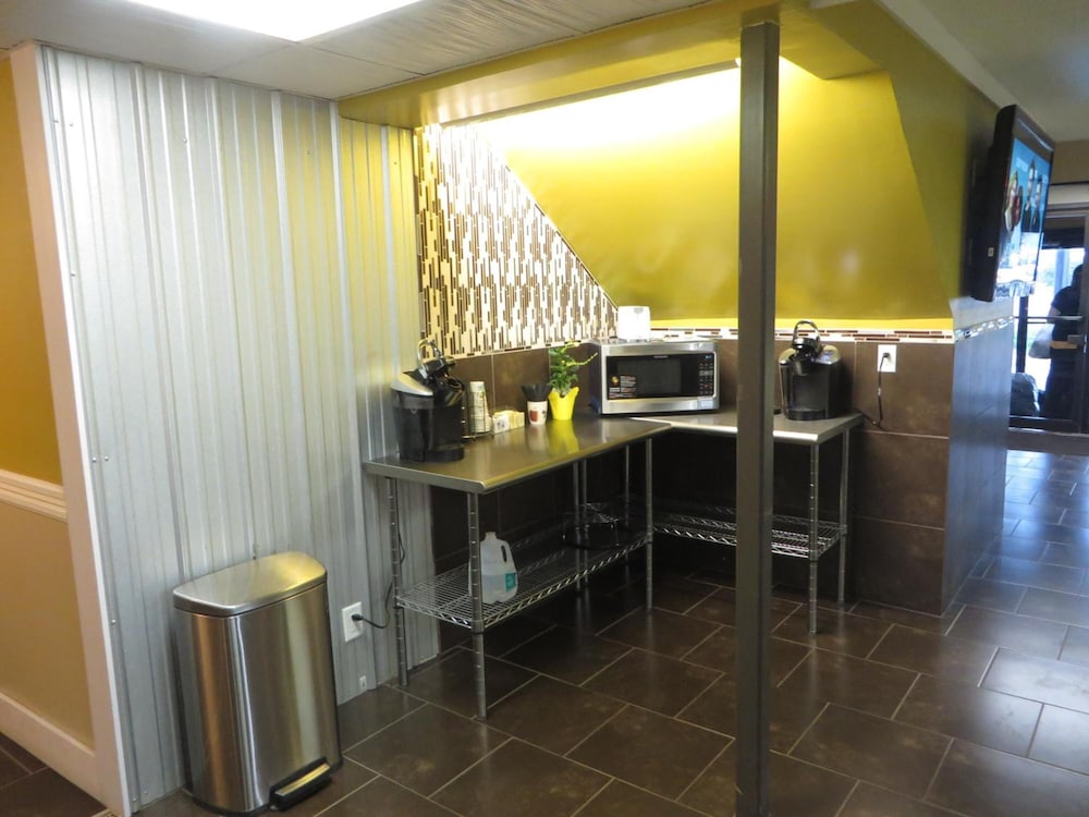 Riverside Suites - photo 51
