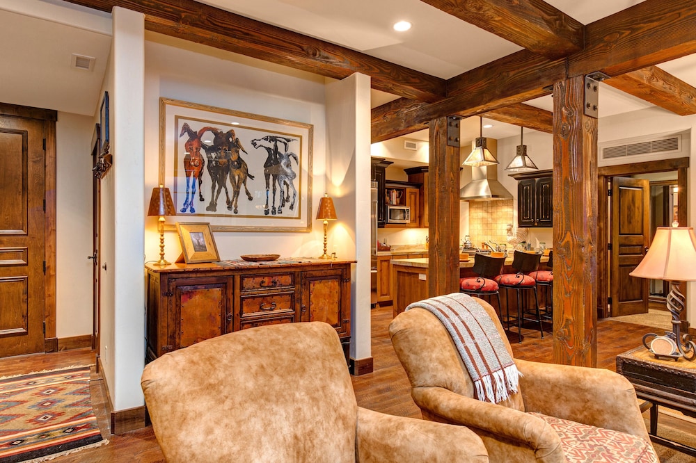 Abode at Silver Star - photo 17