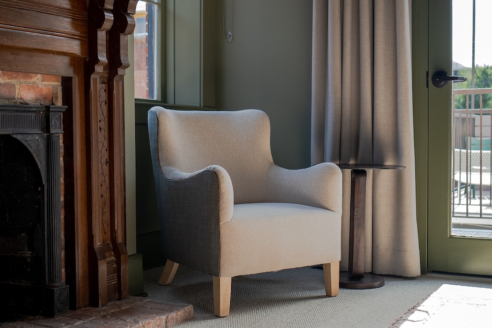 The Woodward Hotel - photo 34