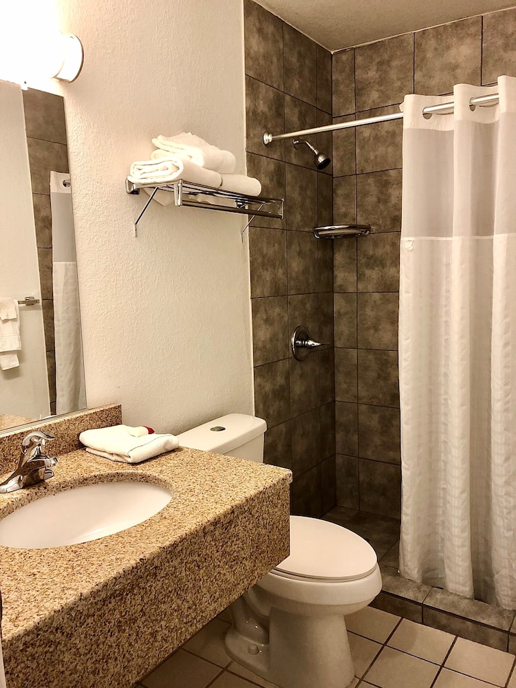Ramada by Wyndham Spokane Valley - photo 28