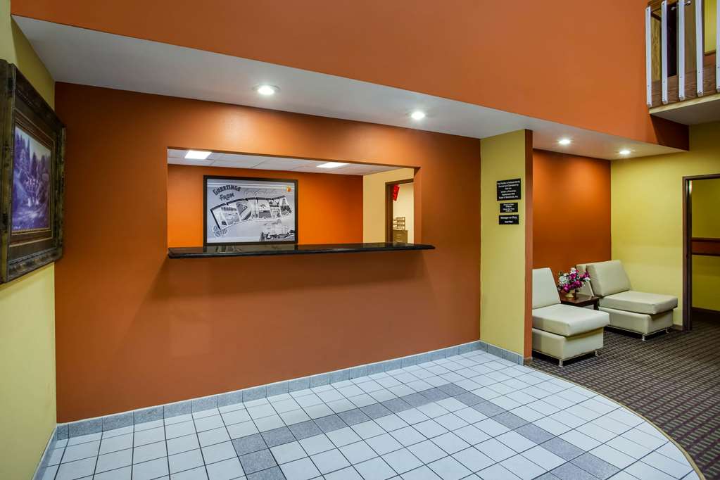 Super 8 by Wyndham Crawfordsville — hotel in Crawfordsville