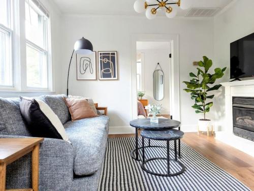 Stylish Retreat 4 Min Downtown — 4-Star Luxury Hotel in Greenville, United States