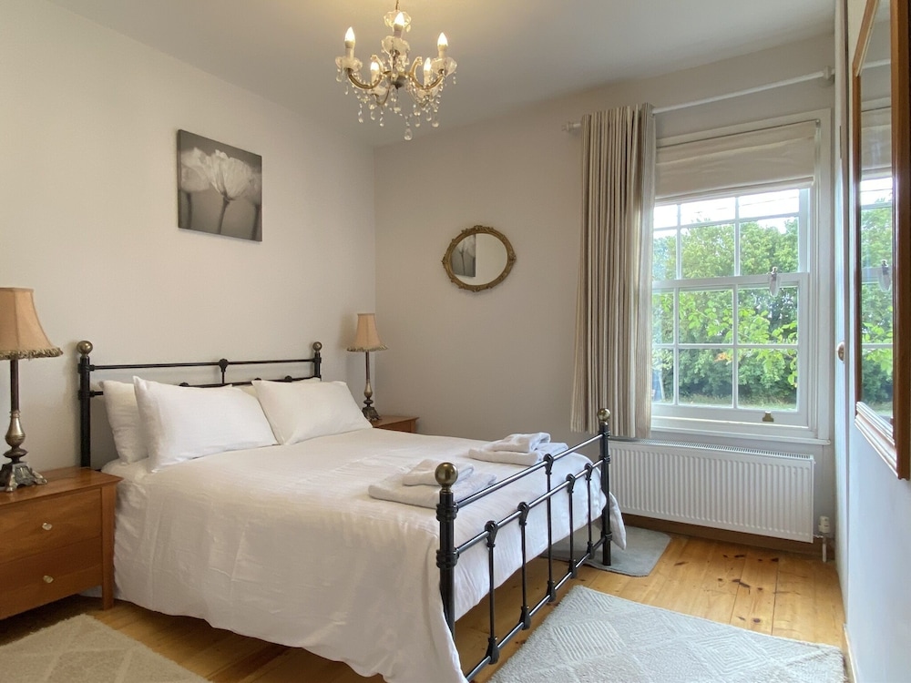 Green Cottages — hotel in Sittingbourne