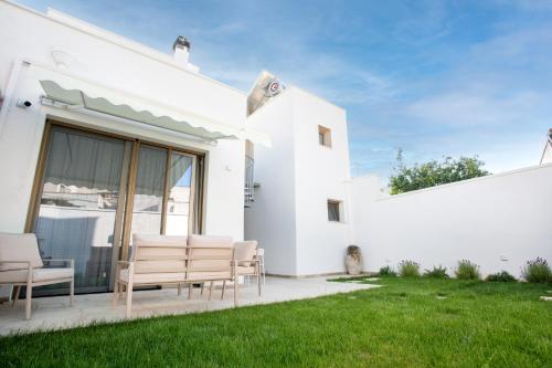 Ca Lezet — 4-Star Luxury Hotel in Guagnano, Italy