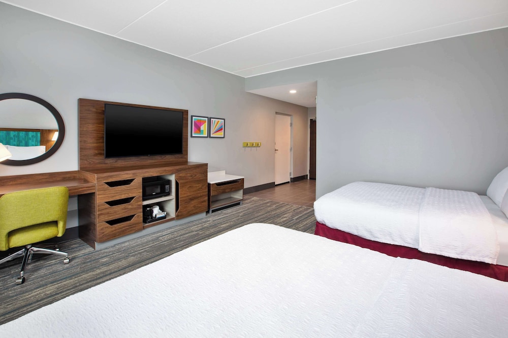 Hampton Inn & Suites by Hilton Indianapolis South Greenwood - photo 9
