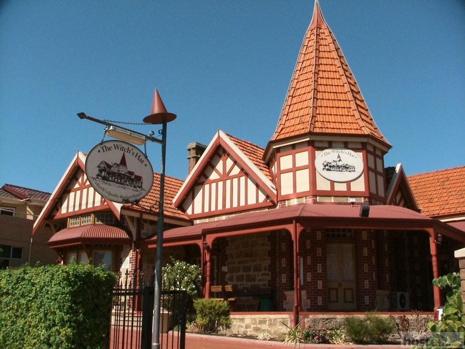 The Witch's Hat - carbon neutral hotel in Perth
