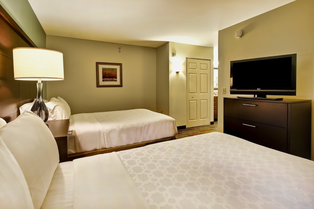 Staybridge Suites Middleton Madison West by IHG - photo 9
