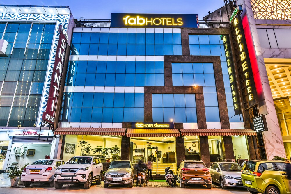 FabHotel Alpine Tree - last minute hotel in New Delhi