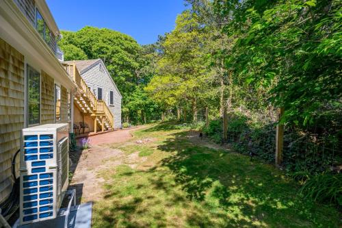 5 Quivet Drive East Dennis Cape Cod Need A Name pet-friendly hotel East Dennis