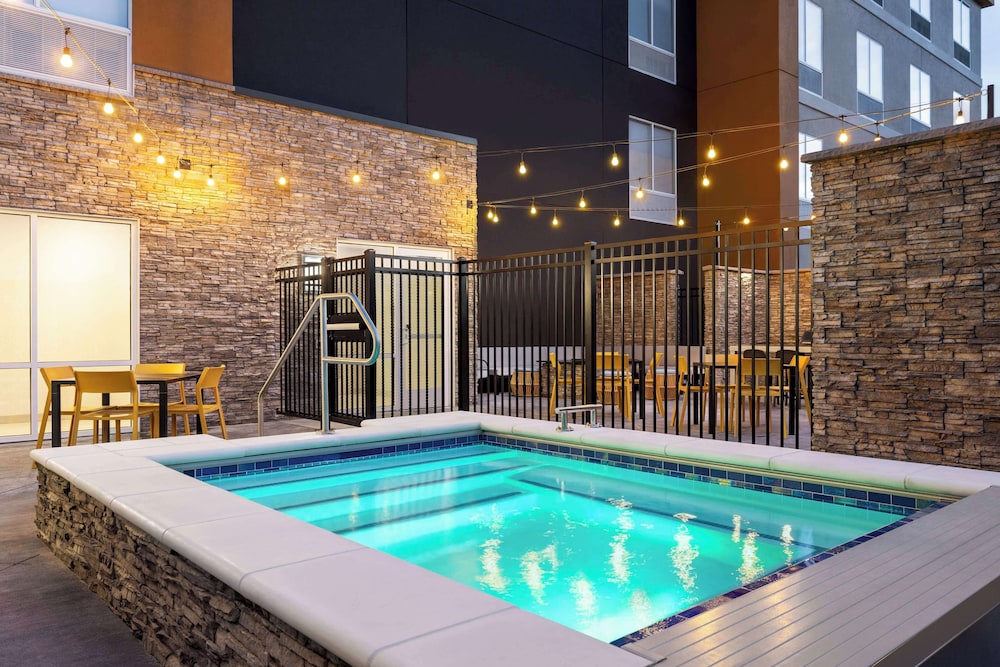 Home2 Suites by Hilton Livingston Yellowstone - photo 22