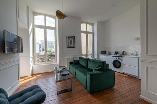 Cocon Douillet Et Lumineux Dans Le Coeur Historique in Reims, France