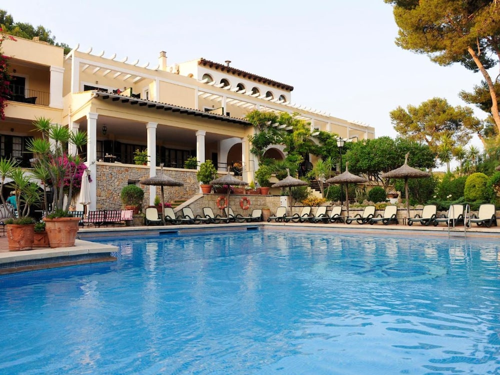 Hotel Bahia — hotel in Peguera