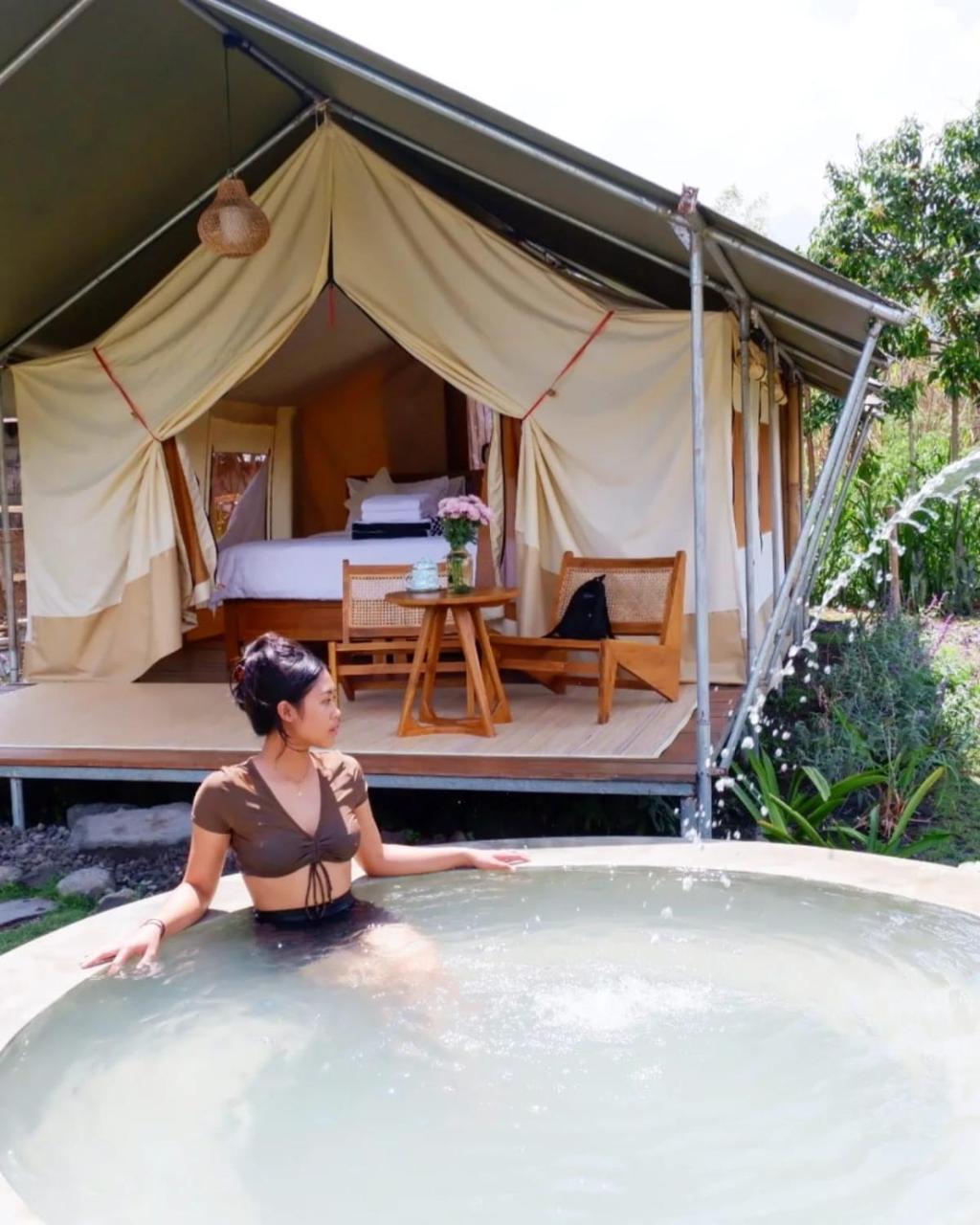 Desa Air Hot Springs Glamping — Bangli