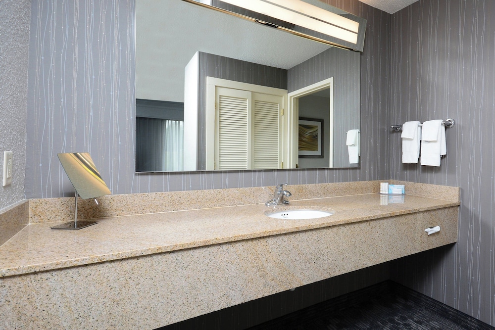 Courtyard by Marriott Danville - photo 22