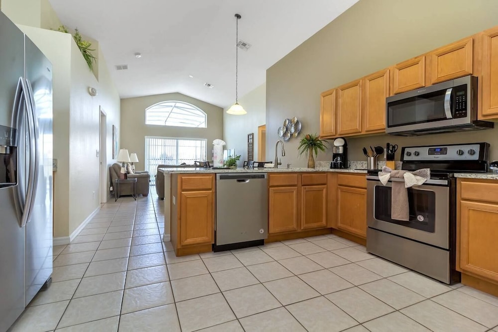 Charming and Comfy Villa. CDC Cleaning Standards Peaceful Resort #4326 - photo 9