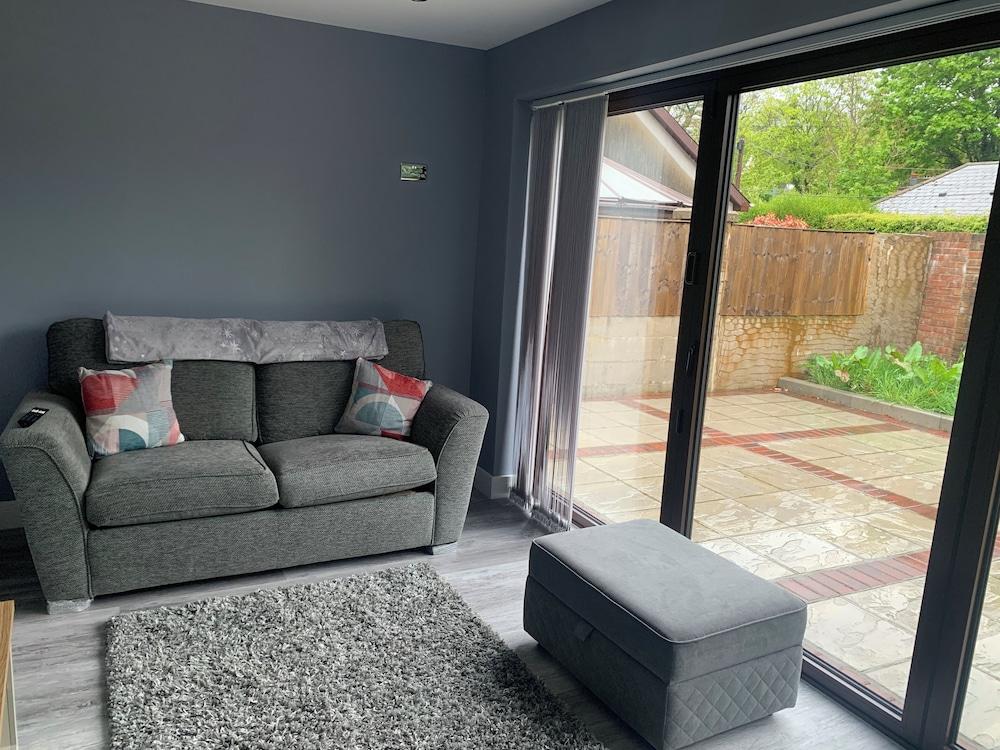 Impeccable 1 Bed House In Aberdare 19701329 — Aberdare