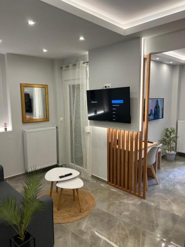 Km52 Luxury Apartment — 4-Star Luxury Hotel in Thessaloniki, Greece