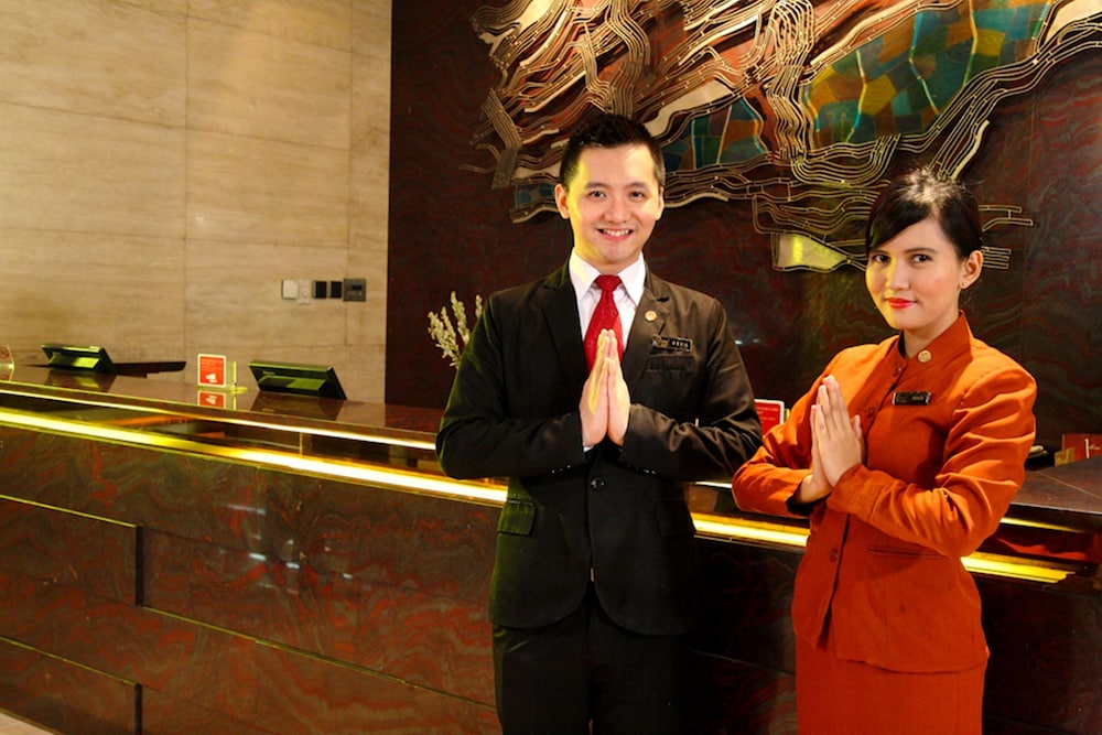 Cambridge Hotel Medan — Medan — photo 3