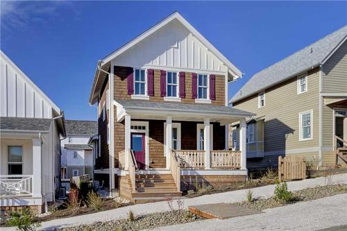 Silver Seadream by Seabrook Hospitality in Huntington Beach, United States