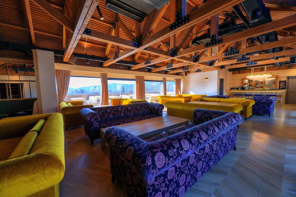 מזון ומשקאות