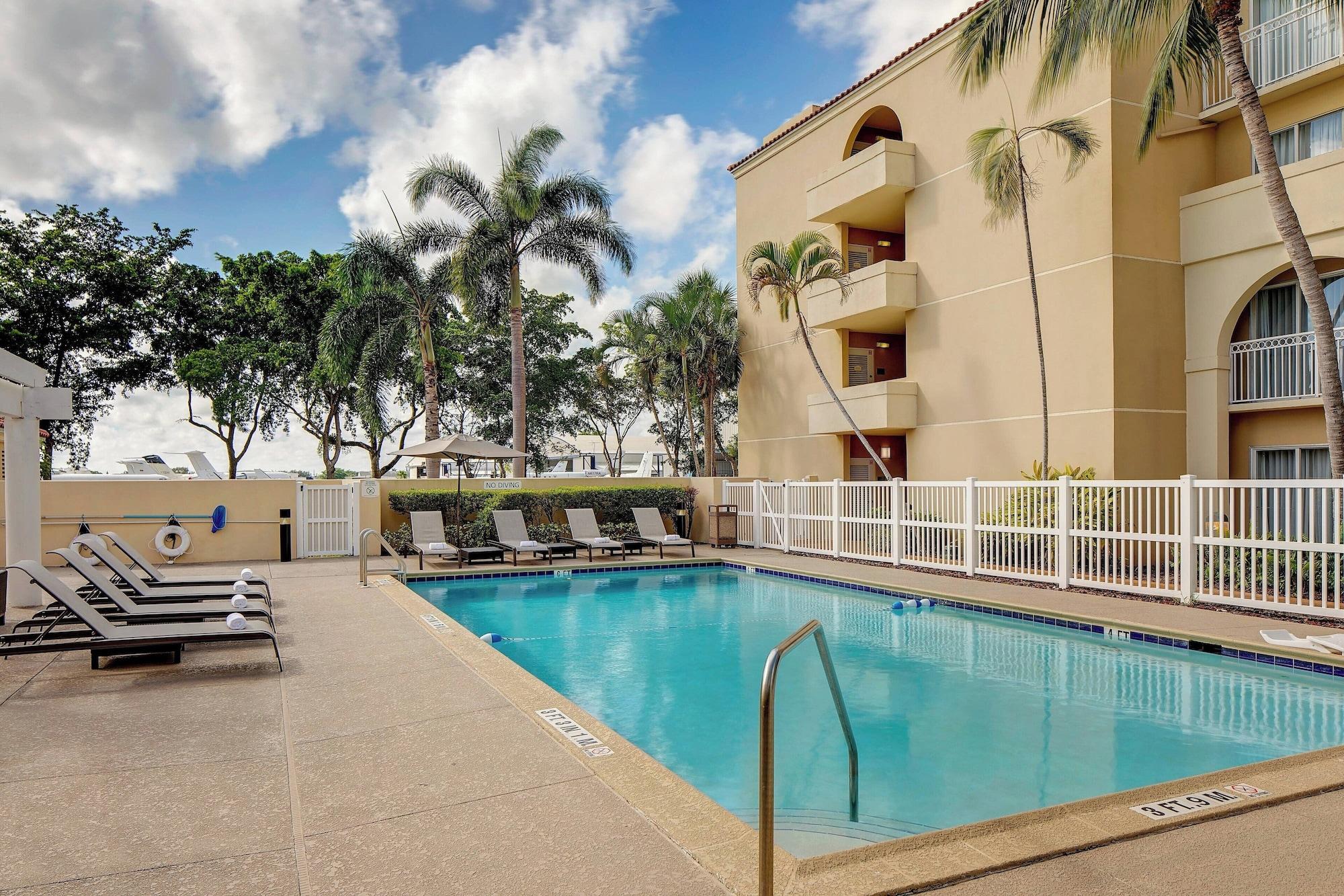 Courtyard by Marriott Fort Lauderdale North Cypress Creek - photo 4