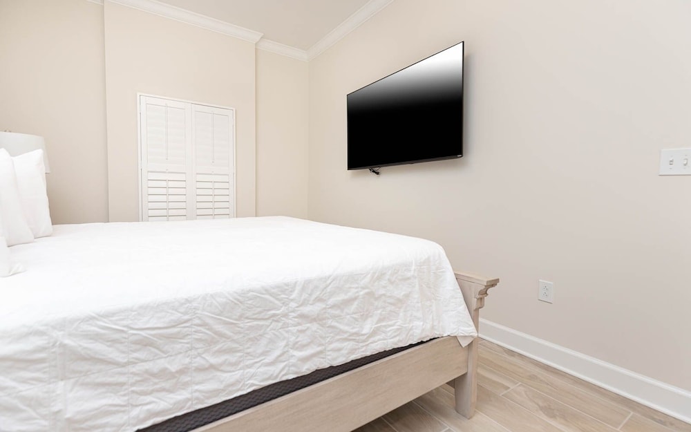 Phoenix Gulf Towers 602 2 Bedroom Condo - photo 6