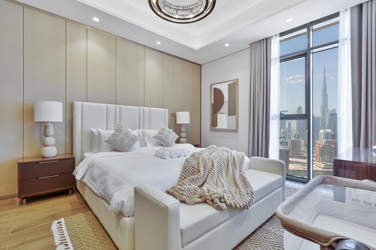 SIMPLY COMFORT Skyline Apts at Nobles Tower with Luxury Burj View — 4-Star Luxury Hotel in Dubai, United Arab Emirates