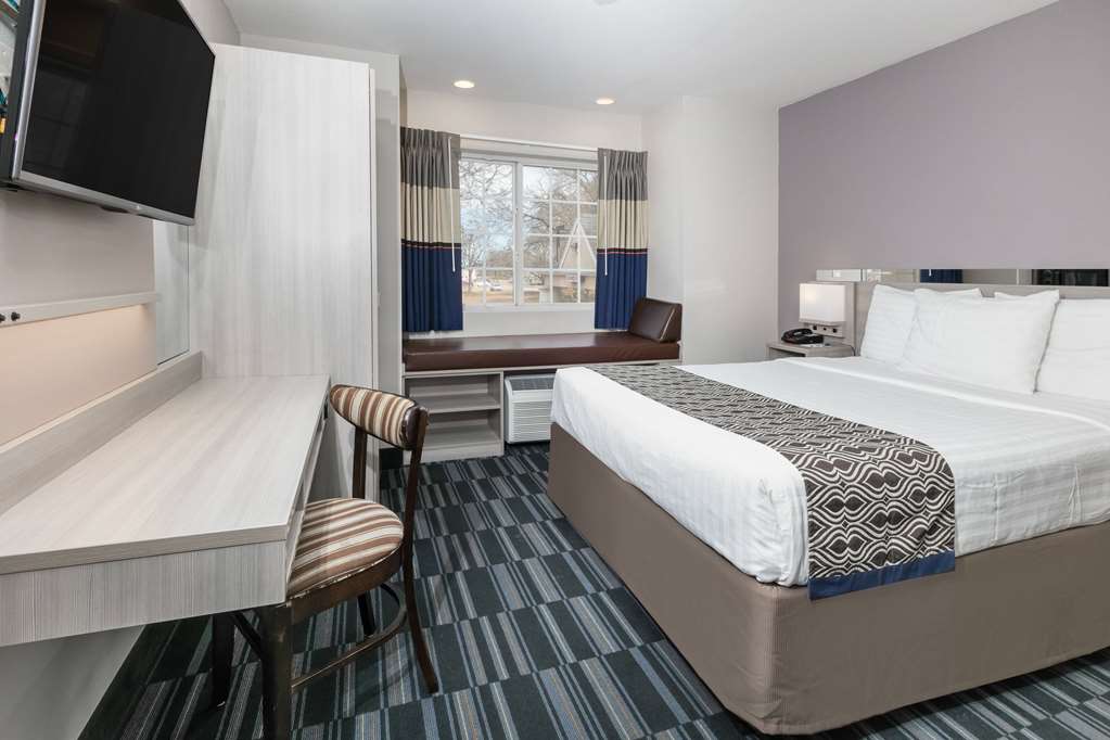 Microtel Inn & Suites by Wyndham Scott Lafayette - photo 11