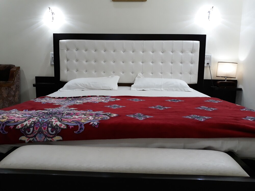 Hotel Platinum Plaza — hotel in Rohtak