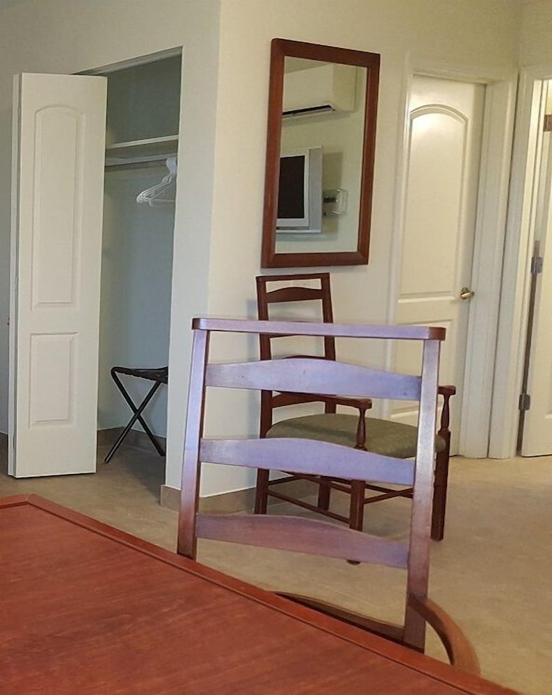 Le Cabanon Motel - photo 30