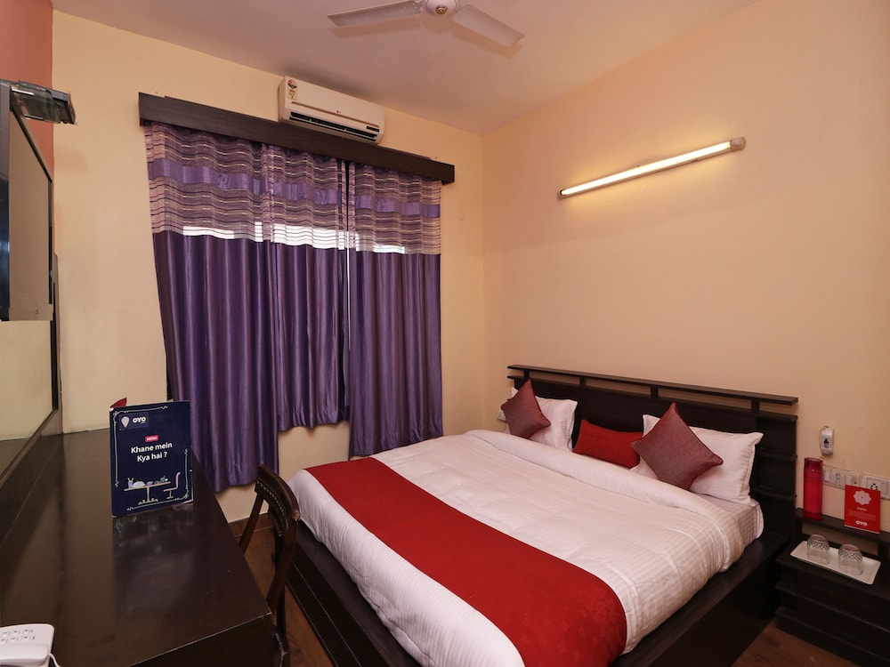 Oyo 12477 Dlf Phase 2