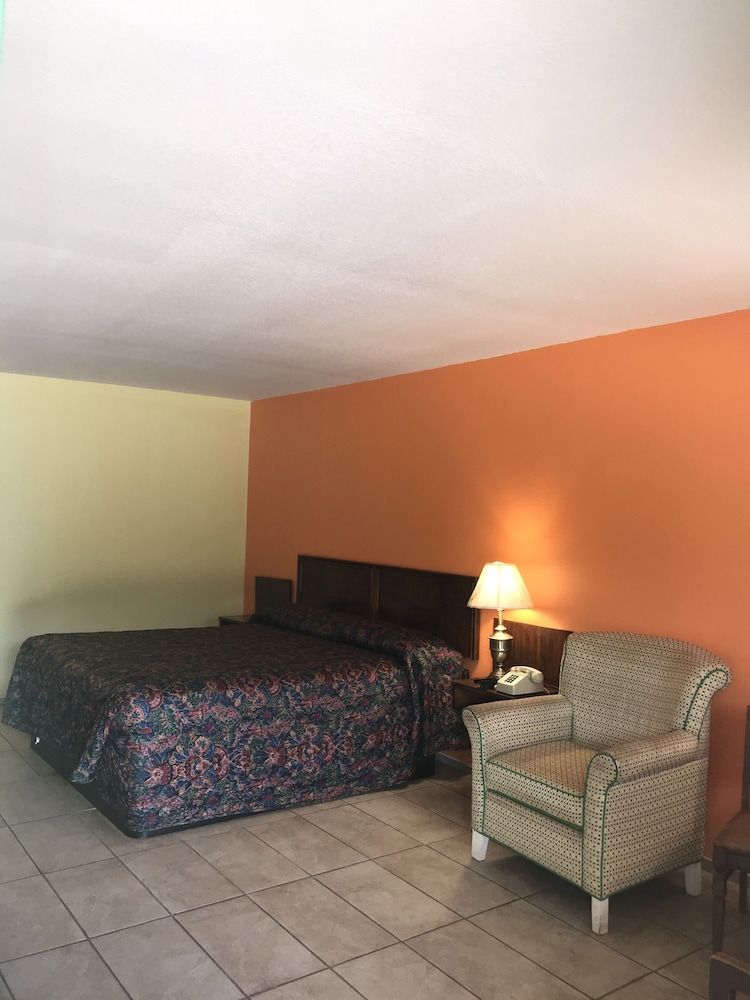 Linder Motor Lodge - photo 15