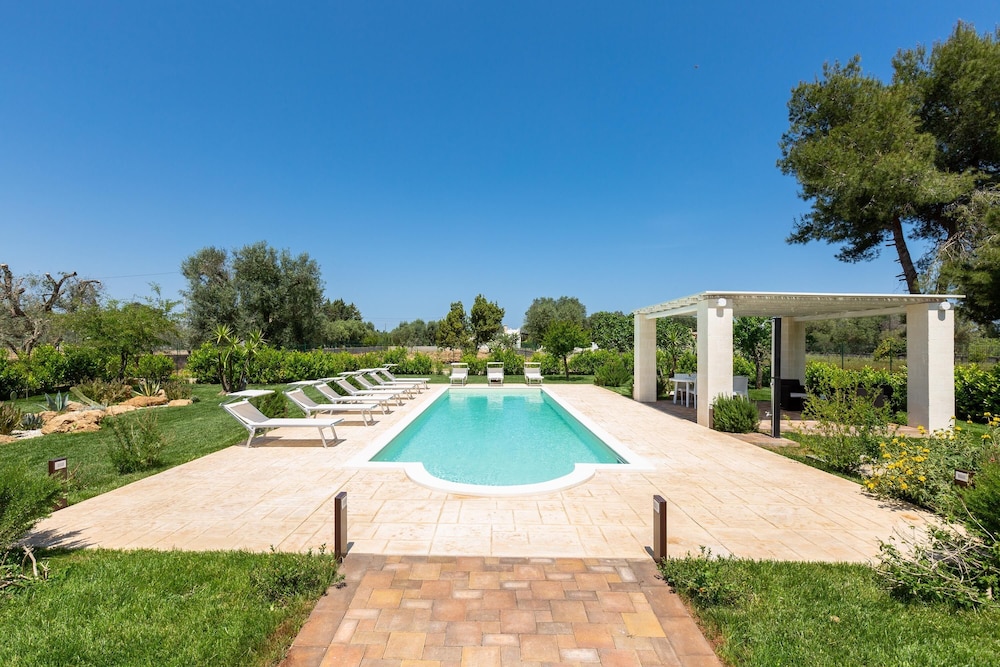 2921 Villa La Seta by Perle di Puglia — 4-Star Luxury Hotel in San Vito Dei Normanni, Italy