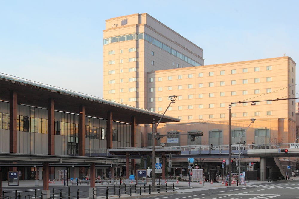 Hotel Metropolitan Nagano — 4-Star Luxury Hotel in Nagano, Japan