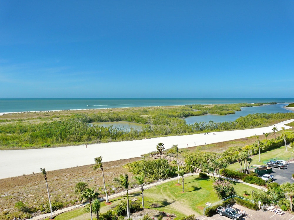 South Seas Tower 2 1001 - photo 33