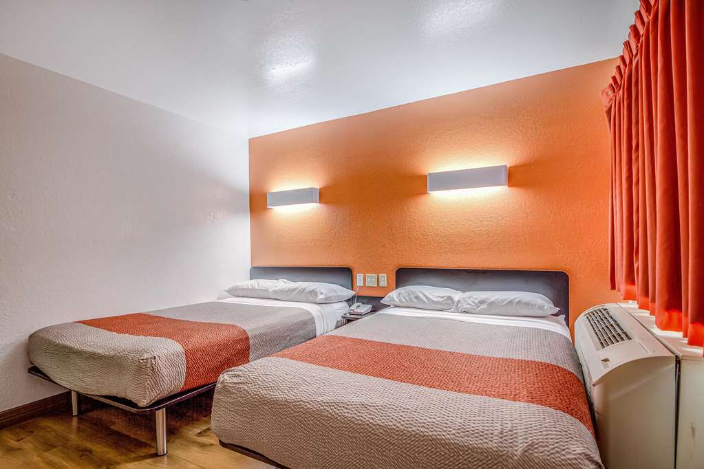 Motel 6 Conroe TX - photo 19