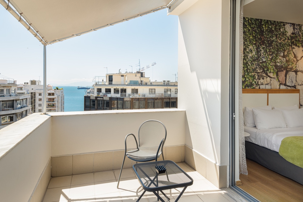 מרפסת / טרסה