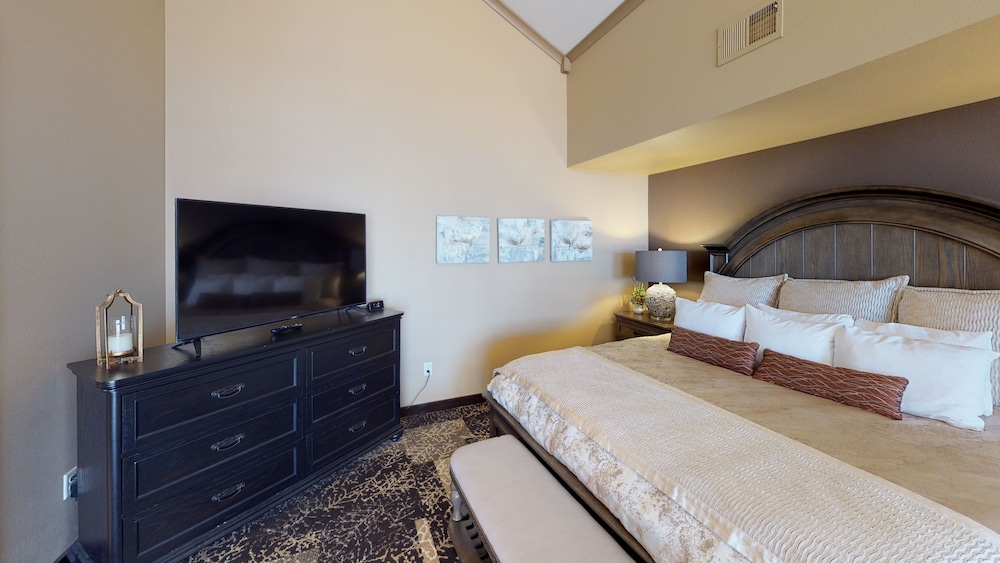 ClubHouse Hotel & Suites Fargo - photo 16