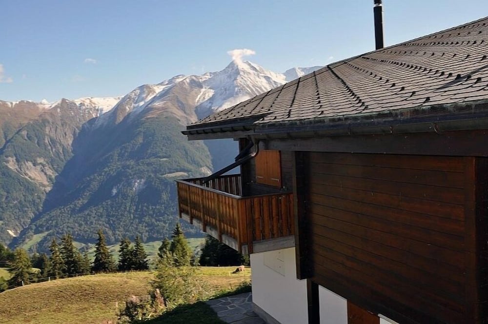 Uva - carbon neutral hotel in Unknown City